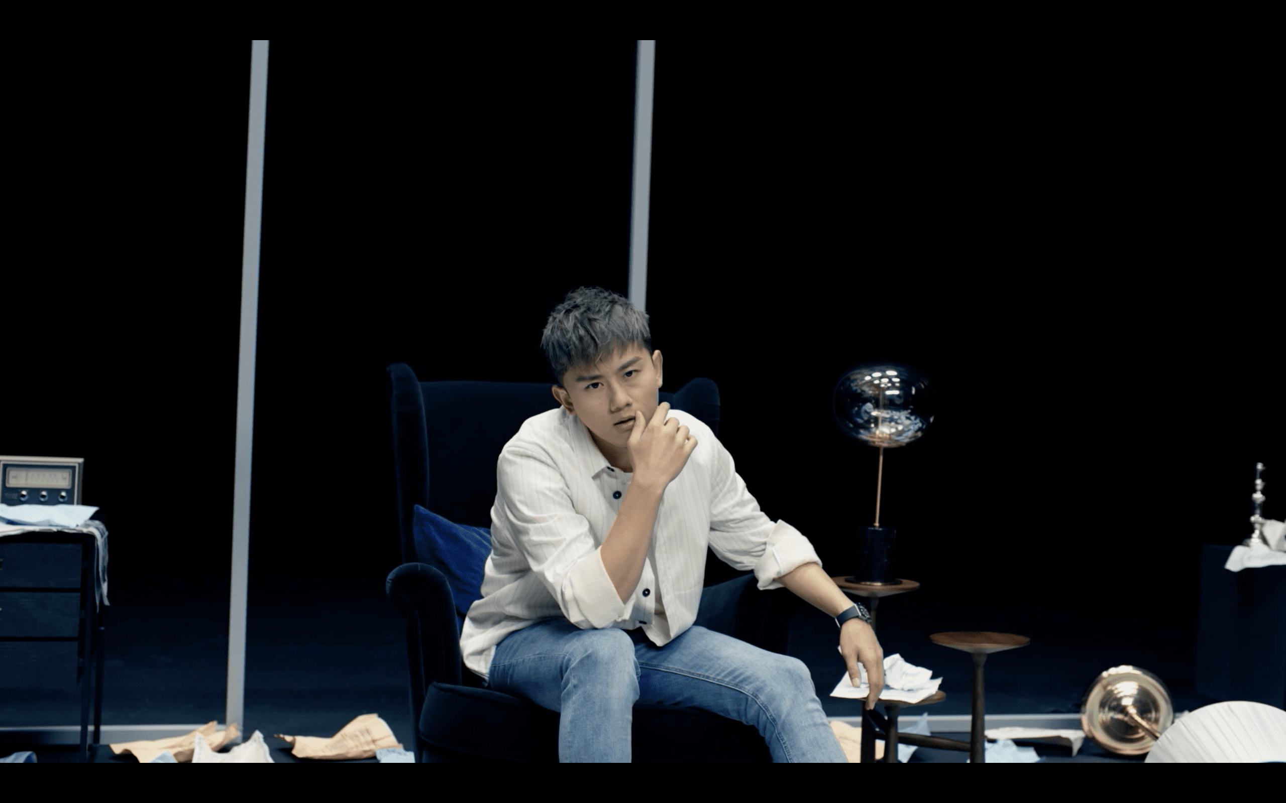 演绎多面自我张杰新歌无药可救mv终释出