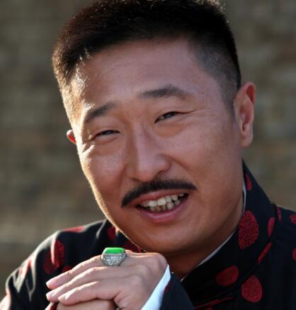 成名剧《燕子李三,此剧使奋斗了近二十年的张立终于有了出头之日.