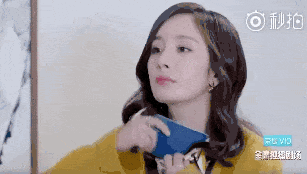 杨幂黄子韬你们都冷静一点!别怼了我们来好好谈判一下!