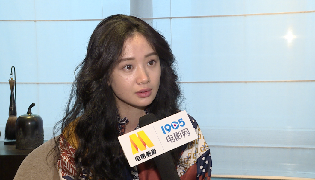 李梦:《邪不压正》角色遭删减 原剧本身份很复杂