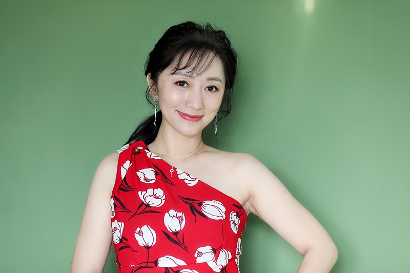 原子飞录制教育台端午特别节目 献唱《醉花荫》