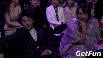 《家有儿女》的截图,瞬间引发全民回忆,儿时记忆里的姐弟,现实生活中