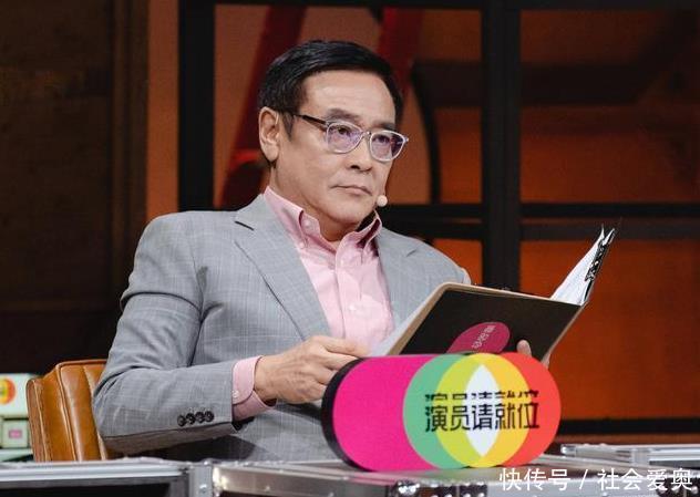 高情商回导师聊天,与导师的愉快交流:高情商的对话技巧
