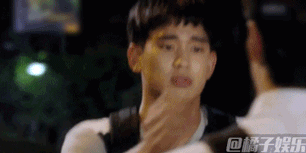 gif看他们吻后的神反应突然吃糖是怎么肥四