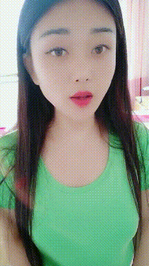 姑娘说什么,那位懂唇语的大神来解释一下