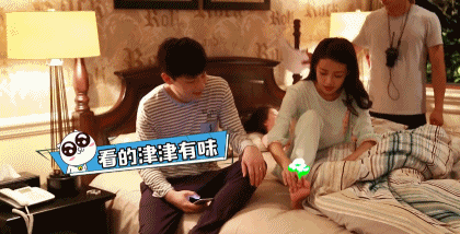 《因为遇见你》孙怡变成抠脚女汉,还让邓伦闻,女神真是没包袱!