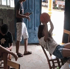 搞笑gif: 这单身是有原因的, 不能怪男女比例失调