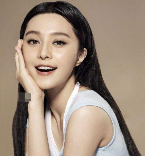 女星习惯性小动作范冰冰拖腮白百合吐舌头赵丽颖杨幂大不同