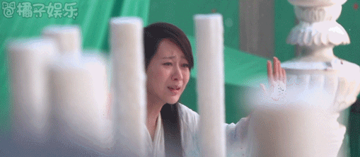 【gif】杨紫现惊艳哭戏,演技吊打90后小花!