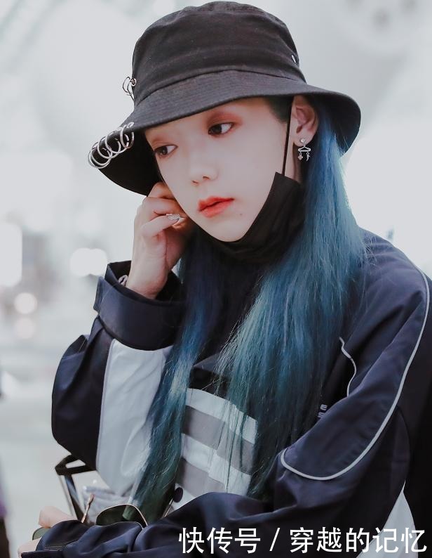 希林娜依高vocal实力有多强?音乐博主直言高出其他人两三个段位