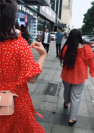 搞笑gif: 看你媳妇的表情, 这应该是死亡回放!