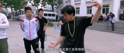 看完这个视频,你就知道为什么所有人都叫他大哥