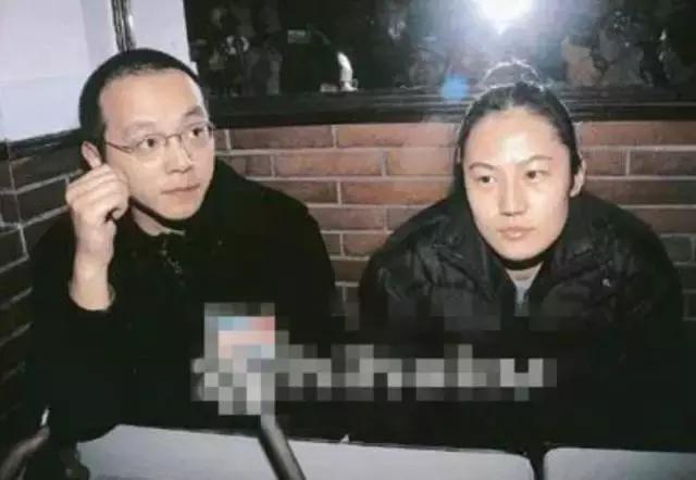 窦靖童窦家媛"同父异母"却姐妹情深,王菲教女儿也太成功了吧?