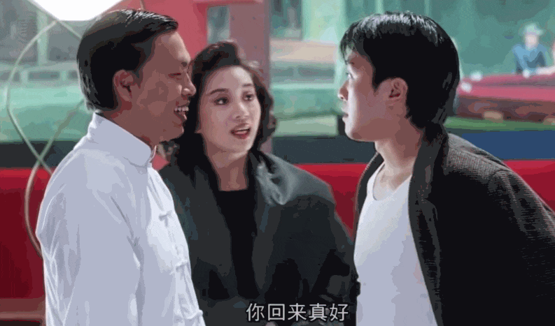 搞笑gif: 国内的破娃娃机你学学人家外国!