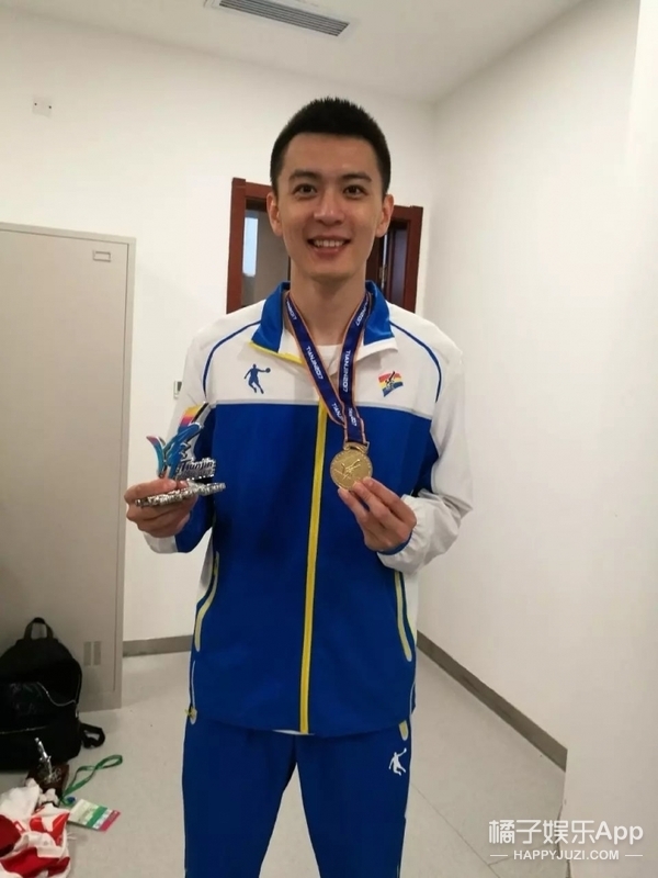如果这些人要组成内地男运动员颜值代表,那橘子君个人推荐杨鸣当队长