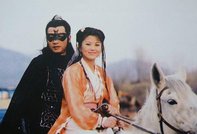 明星 正文  2002年,李湘主演的电视剧《快嘴李翠莲》给人留下了极其