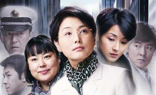 她机缘巧合下踏入演艺圈,曾和靳东合作,戏火人不红仍为放弃梦想