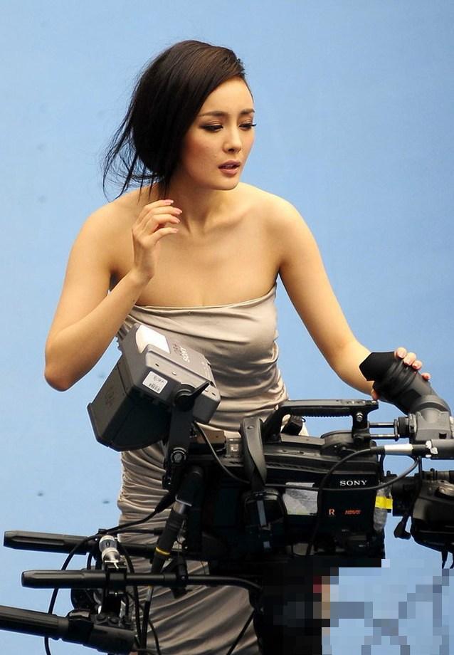 杨幂周迅莫文蔚张辛苑 女星只能活在ps里?(图)