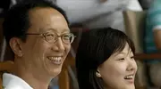 恩爱了24年，73岁的梁锦松开始衰老萎缩，47岁的伏明霞正绚烂如花