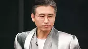 “叔圈顶流”又换人了，50岁游走综艺，但他是来娱乐圈“闯祸”的