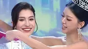 2025港姐三强丑到扎眼！冠军嘴歪像苦情戏女主，哈佛美女却陪跑