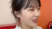 “挖呀挖”黄老师回应“爆红隐退生子”：不在意流量