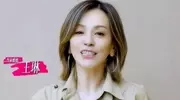 谁能懂？泼辣的“雪姨”当妈后咋就变了呢！55岁王琳豪宅深夜痛哭