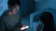 二婚第 3 年撞见他转 520 给前妻：装糊涂的婚姻，藏着多少刺？