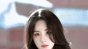 看了倪萍两次力挺迟蓬，才知道：娱乐圈真正的“通行证”不是流量
