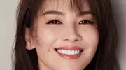 刘涛透露女儿即将上大学，母爱溢于言表，眼神温柔得能掐出水来