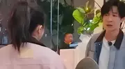 董璇为何如此命苦？张维伊屡曝丑闻，二婚官宣才一个月就成了笑柄