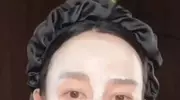 张檬直播谈产后经历：母乳少极度焦虑，孩子三天体重未增