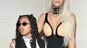 金卡戴珊和侃爷大女儿成熟穿搭！网友痛骂打扮过于“卡戴珊化”
