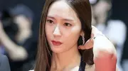 韩国这天，郑秀晶老了，lisa不穿内衣，马天宇嫩了，中国女星争面