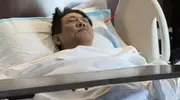 张晋与李连杰生病境遇大不同，爱情婚姻谁更美满？