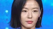 全智贤林允儿涉辱华风波引发抵制，官媒发声批评！