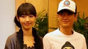 文章开车被网友路透，副驾驶女性引热议，多年之后人情依旧