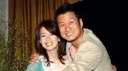 离婚后的孙兴太潇洒！携富婆女友宁夏开民宿，骑骆驼，开老爷车