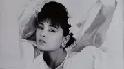 歌手千百惠去世儿子：妈妈唯一遗憾就是没有看到家乡回归祖国