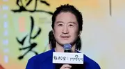 塌得彻底！吴京终于认清现实！时隔40天重整旗鼓，杨紫的话应验了