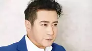 65岁许文广：戏里戏外皆人生，带娃拍戏两不误。