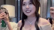 李雪琴美成这样了