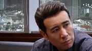 于和伟：3岁丧父，吃姐姐奶水长大，成名后为8个哥姐买房！