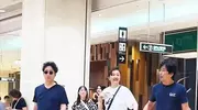 牛莉夫妇日本购物引热议：奢华背后的岁月沉淀与家庭温度