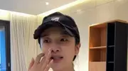 王栎鑫前妻自曝生活艰难，为省钱从上海搬去杭州 台风中搬家好心酸