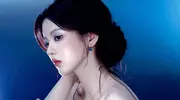 杨超越新大片：高级蓝与人生意义的碰撞？？