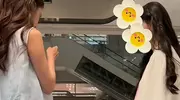 马筱梅带娃逛商场，11岁小玥儿卷发造型太惊艳，与后妈似闺蜜超有爱