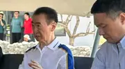 71岁王健林新疆罕见露面，许久未见驼背明显老了许多，岁月不饶人