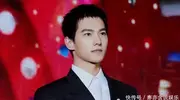让杨洋主动“消失”2年的答案浮出水面，成龙预言不虚。