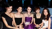 她被誉为“大陆第一美女”，两大名导为其着迷，今56岁活得像18岁
